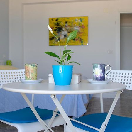 La Finestra Sul Castello B&B แตร์โมลิ ภายนอก รูปภาพ